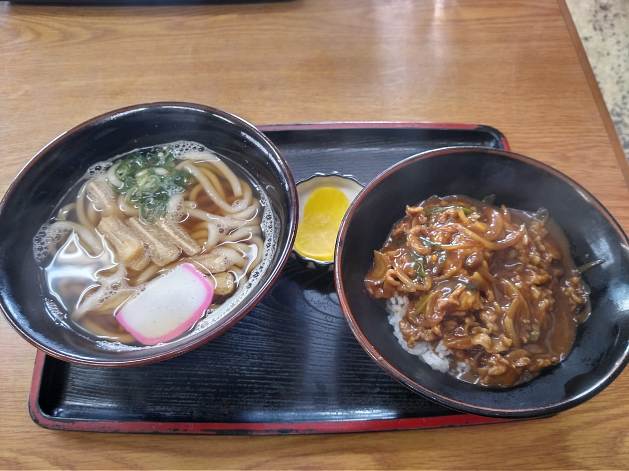 大衆食堂やまふく　　